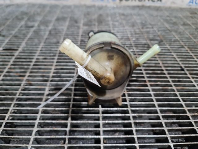 bontott TOYOTA RAV 4 Szervóolaj Tartály