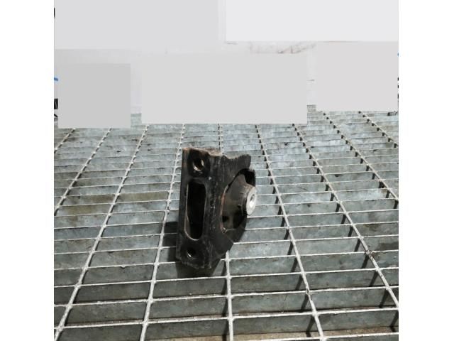 bontott TOYOTA RAV 4 Tartó Bak