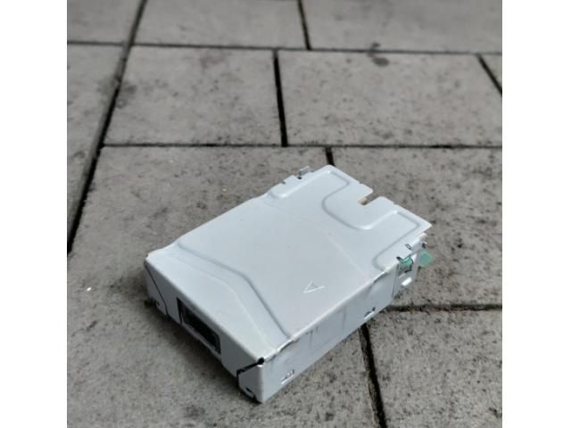 bontott TOYOTA RAV 4 USB HUB