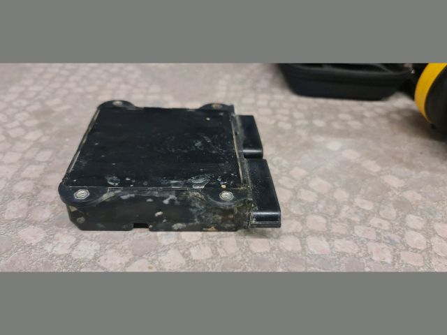 bontott TOYOTA RAV 4 Üzemanyag Befecskendező Vezérlő