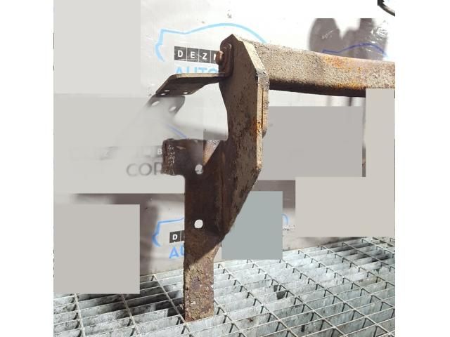 bontott TOYOTA RAV 4 Vonóhorog