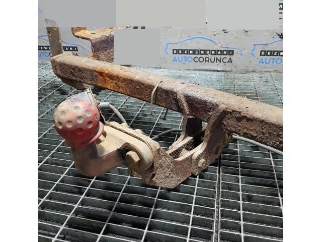 bontott TOYOTA RAV 4 Vonóhorog