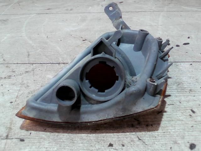 bontott TOYOTA STARLET Jobb első Irányjelző