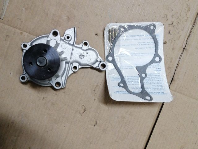 bontott TOYOTA TERCEL Vízpumpa