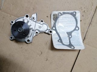 bontott TOYOTA TERCEL Vízpumpa