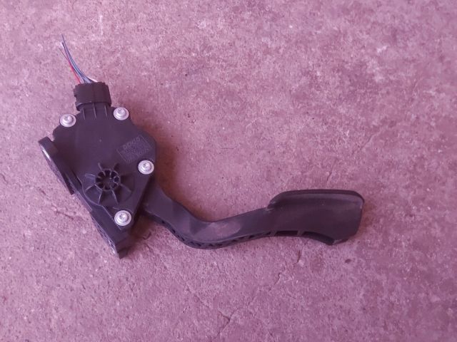 bontott TOYOTA URBAN CRUISER Gázpedál (Elektromos)