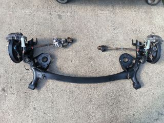 bontott TOYOTA URBAN CRUISER Hátsó Híd (Tárcsafékes)