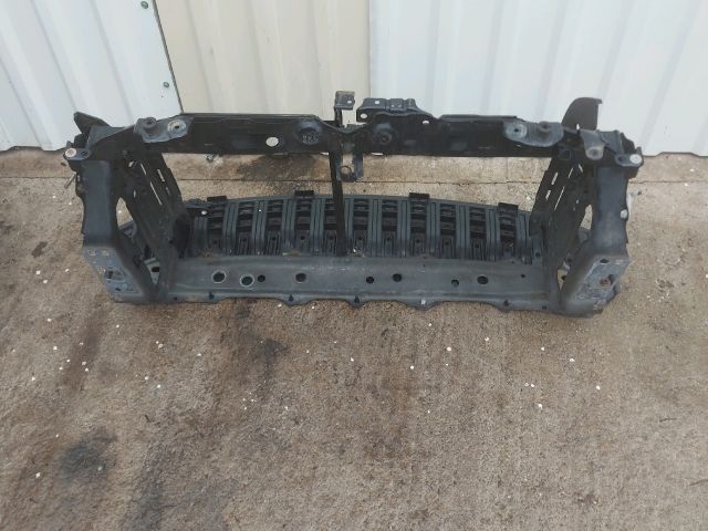 bontott TOYOTA URBAN CRUISER Homlokfal (Üres lemez)