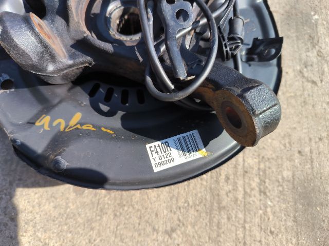 bontott TOYOTA URBAN CRUISER Jobb első Csonkállvány Kerékaggyal