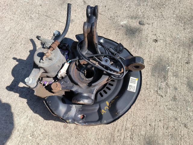 bontott TOYOTA URBAN CRUISER Jobb első Csonkállvány Kerékaggyal