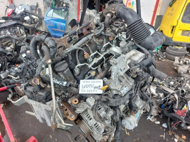 bontott TOYOTA URBAN CRUISER Komplett Motor (Segédberendezésekkel)