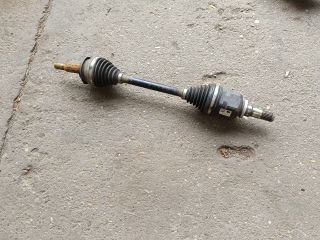 bontott TOYOTA URBAN CRUISER Bal Féltengely