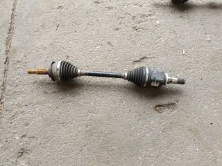 bontott TOYOTA URBAN CRUISER Bal Féltengely