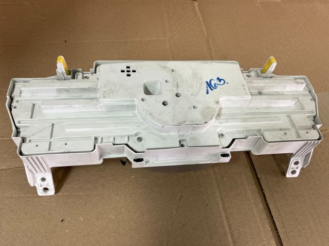 bontott TOYOTA URBAN CRUISER Kilométeróra