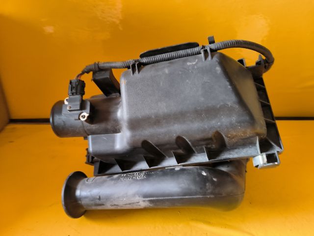 bontott TOYOTA URBAN CRUISER Légszűrő Ház