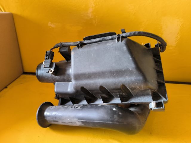 bontott TOYOTA URBAN CRUISER Légszűrő Ház