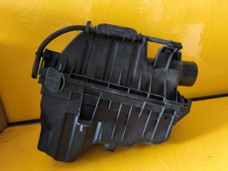 bontott TOYOTA URBAN CRUISER Légszűrő Ház