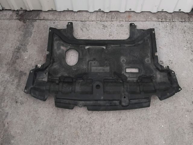 bontott TOYOTA URBAN CRUISER Alsó Motorburkolat