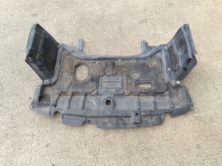 bontott TOYOTA URBAN CRUISER Alsó Motorburkolat