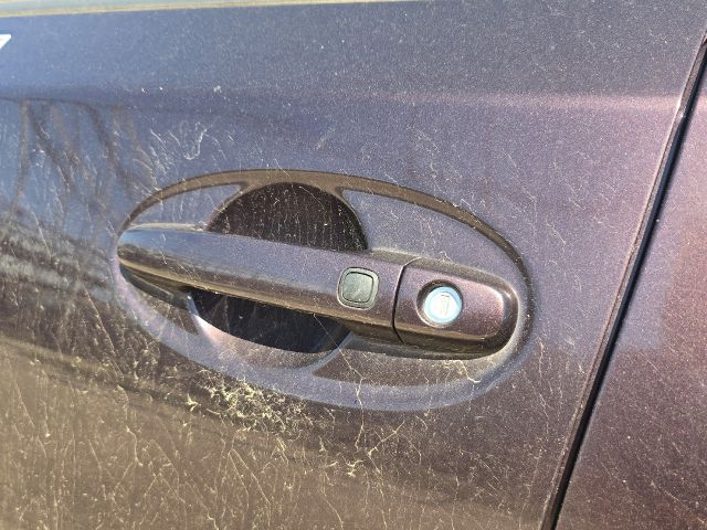 bontott TOYOTA URBAN CRUISER Bal első Külső Kilincs