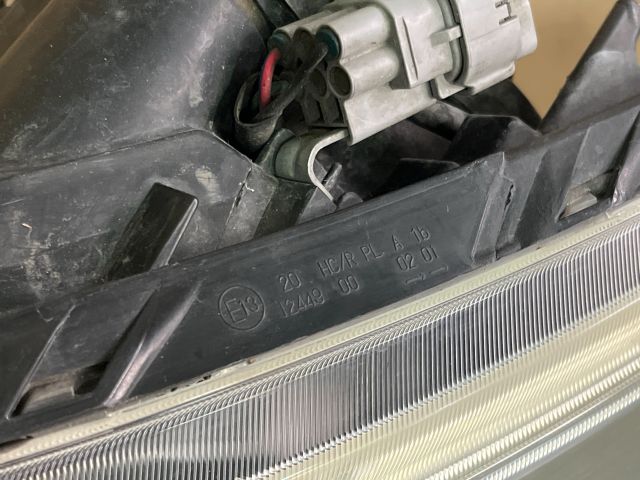 bontott TOYOTA URBAN CRUISER Bal Fényszóró