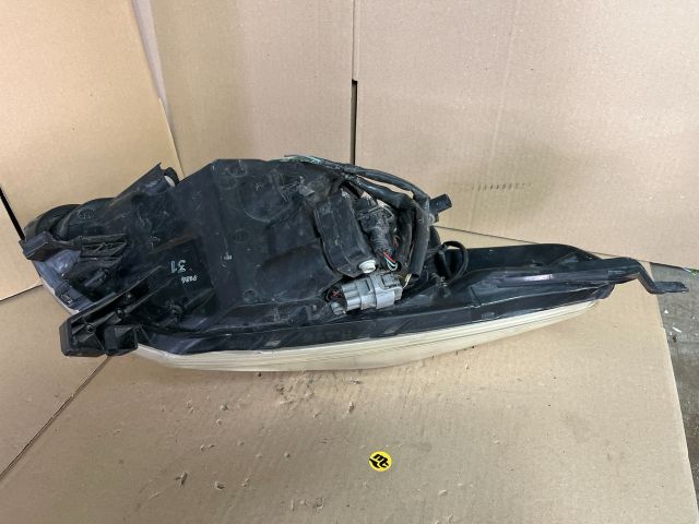 bontott TOYOTA URBAN CRUISER Bal Fényszóró