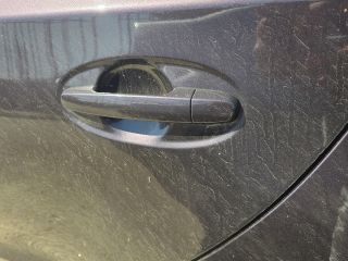 bontott TOYOTA URBAN CRUISER Bal hátsó Külső Kilincs