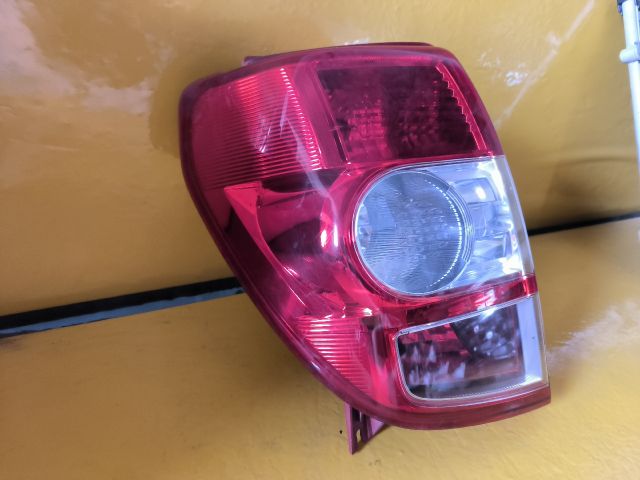 bontott TOYOTA URBAN CRUISER Bal Hátsó Lámpa