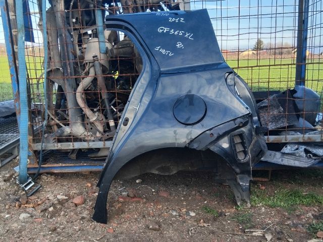 bontott TOYOTA URBAN CRUISER Bal hátsó Sárvédő