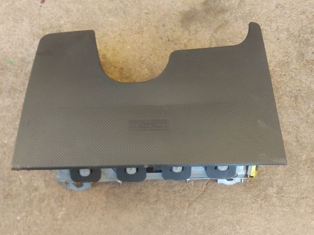 bontott TOYOTA URBAN CRUISER Bal Térdlégzsák