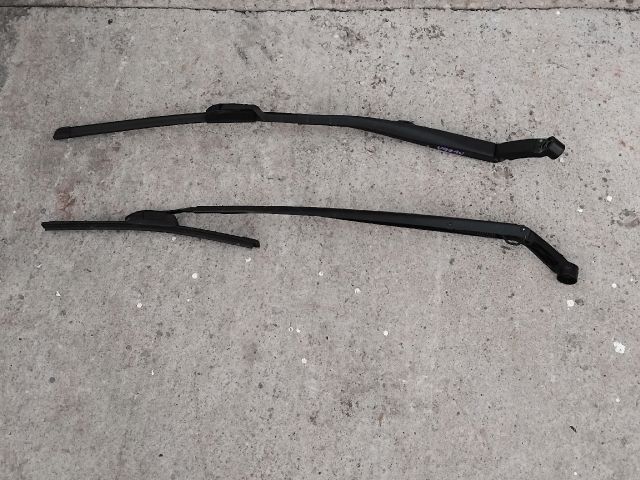 bontott TOYOTA URBAN CRUISER Első Ablaktörlő Kar