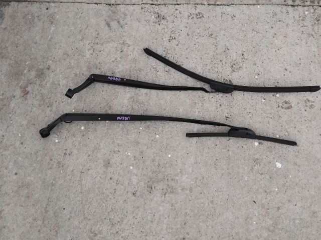 bontott TOYOTA URBAN CRUISER Első Ablaktörlő Kar