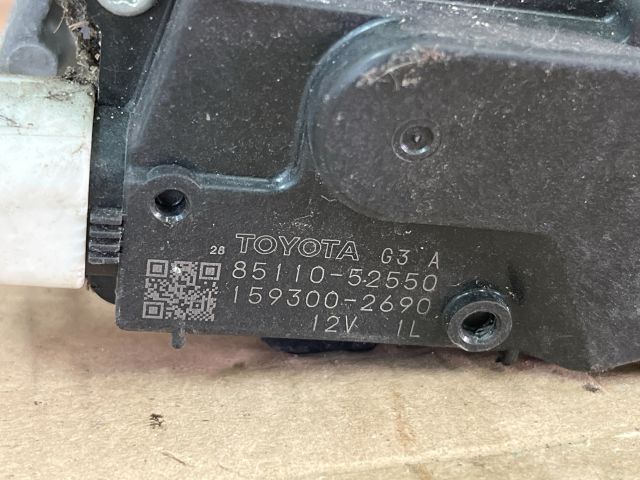 bontott TOYOTA URBAN CRUISER Első Ablaktörlő Szerkezet Motorral