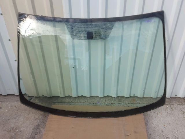 bontott TOYOTA URBAN CRUISER Első Szélvédő