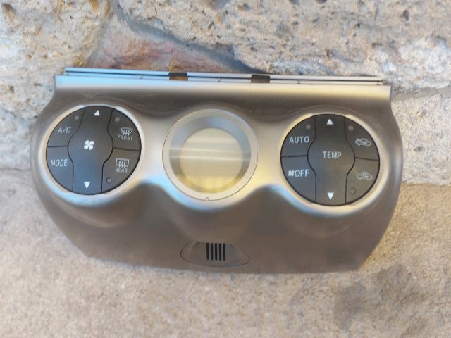 bontott TOYOTA URBAN CRUISER Fűtéskapcsoló (digit klímás)