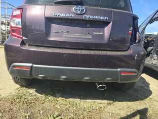 bontott TOYOTA URBAN CRUISER Hátsó Lökhárító (Részeivel)