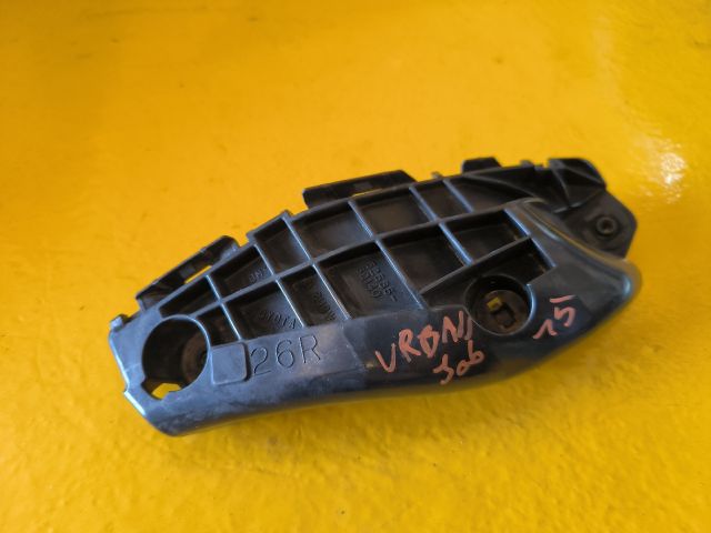 bontott TOYOTA URBAN CRUISER Jobb első Oldal Lökhárító Tartó (Műanyag)