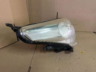 bontott TOYOTA URBAN CRUISER Jobb Fényszóró