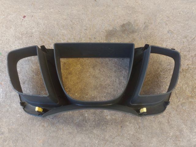 bontott TOYOTA URBAN CRUISER Kilométeróra Keret