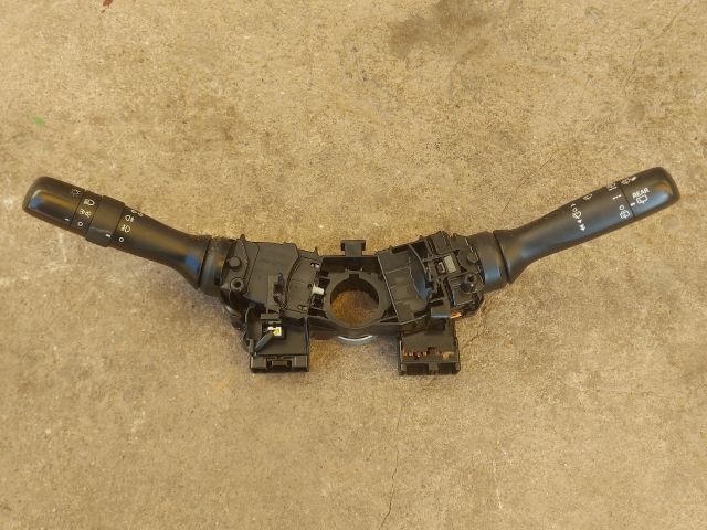 bontott TOYOTA URBAN CRUISER Komplett Kormánykapcsoló (Bajuszkapcsoló)