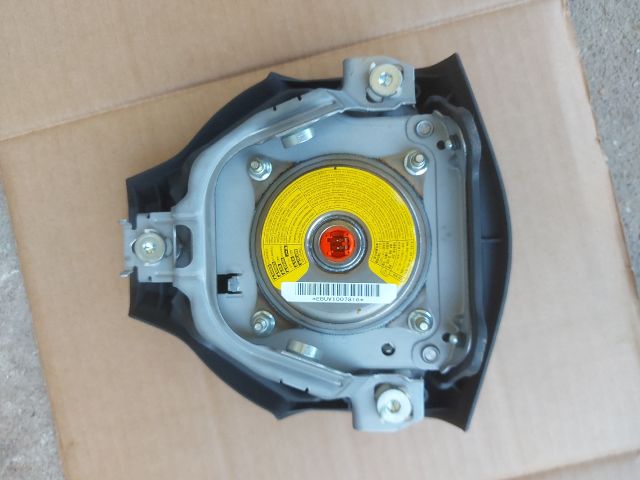 bontott TOYOTA URBAN CRUISER Kormánylégzsák