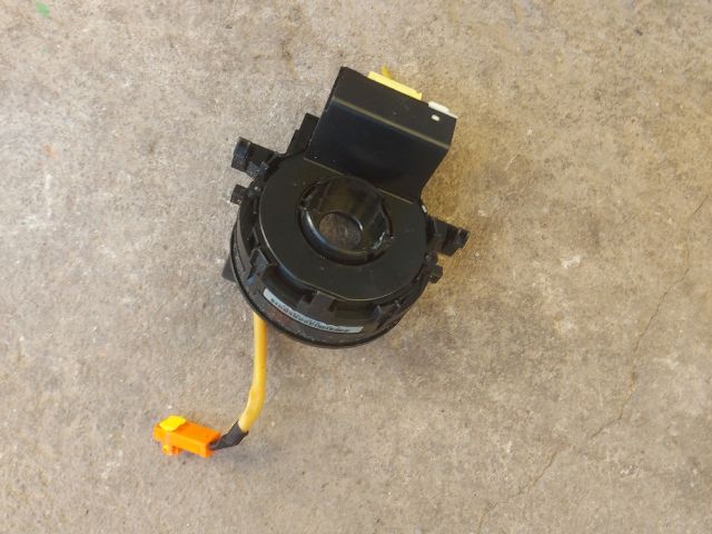 bontott TOYOTA URBAN CRUISER Légzsák Átvezető Szalagkábel