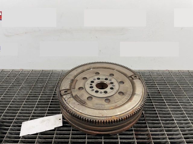 bontott TOYOTA VERSO Fogaskoszorú