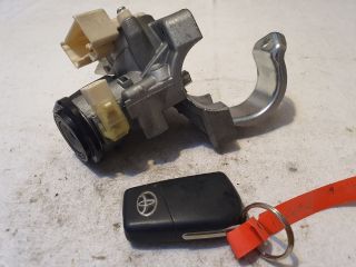 bontott TOYOTA VERSO Gyújtáskapcsoló Házzal