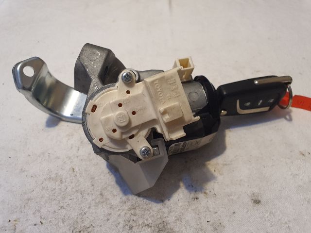 bontott TOYOTA VERSO Gyújtáskapcsoló Házzal