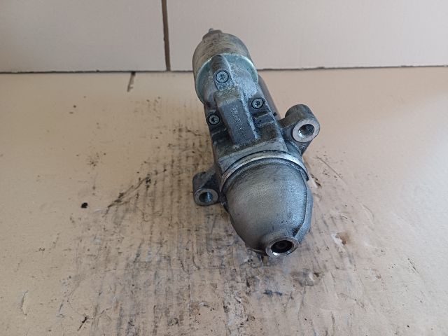 bontott TOYOTA VERSO Önindító