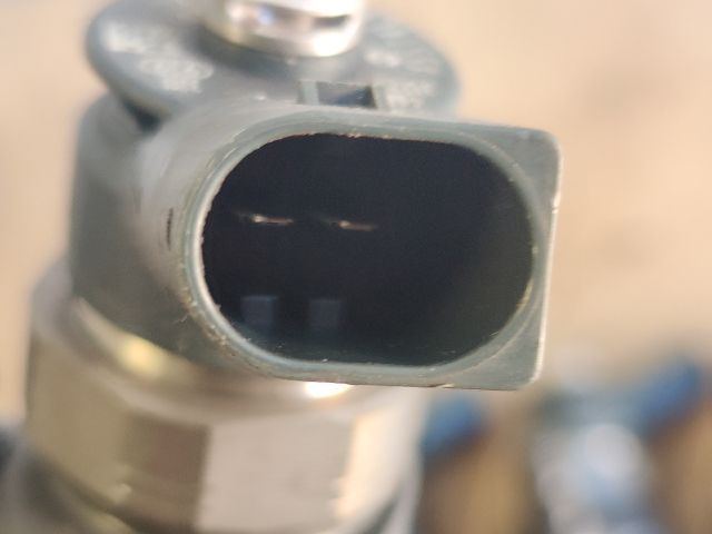 bontott TOYOTA VERSO Porlasztó Sor / Híd