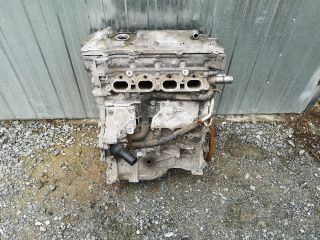 bontott TOYOTA VERSO Motor (Fűzött blokk hengerfejjel)