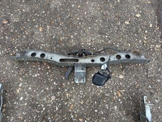 bontott TOYOTA VERSO Homlokfal (Üres lemez)