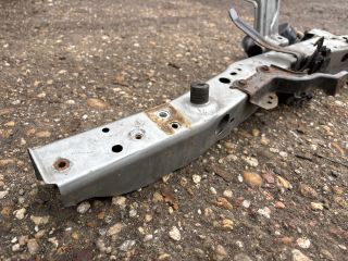 bontott TOYOTA VERSO Homlokfal (Üres lemez)